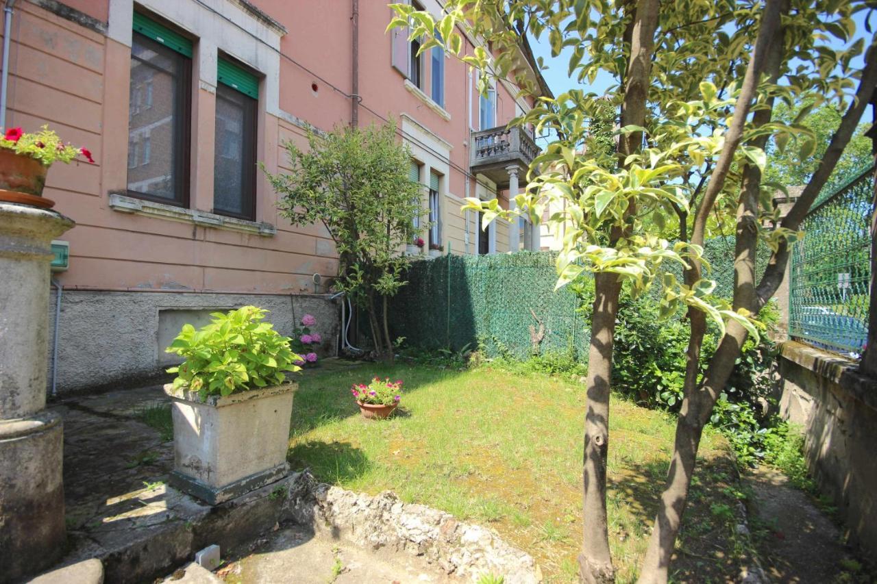 Case Vr Holiday Casa Angel Verona Bagian luar foto