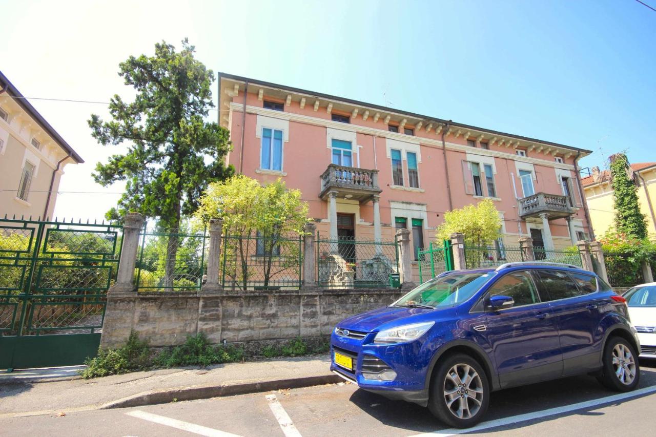 Case Vr Holiday Casa Angel Verona Bagian luar foto